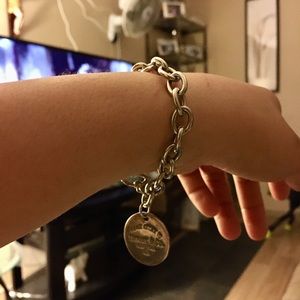 Cute❄️Tiffany & Co. tagged bracelet